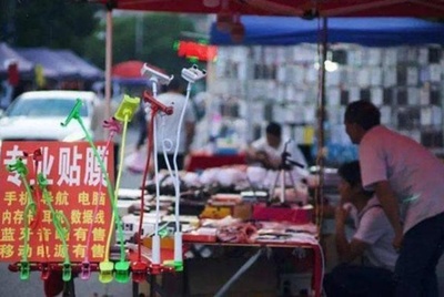 縣城夜色里的財富密碼 二手日用百貨銷售指南